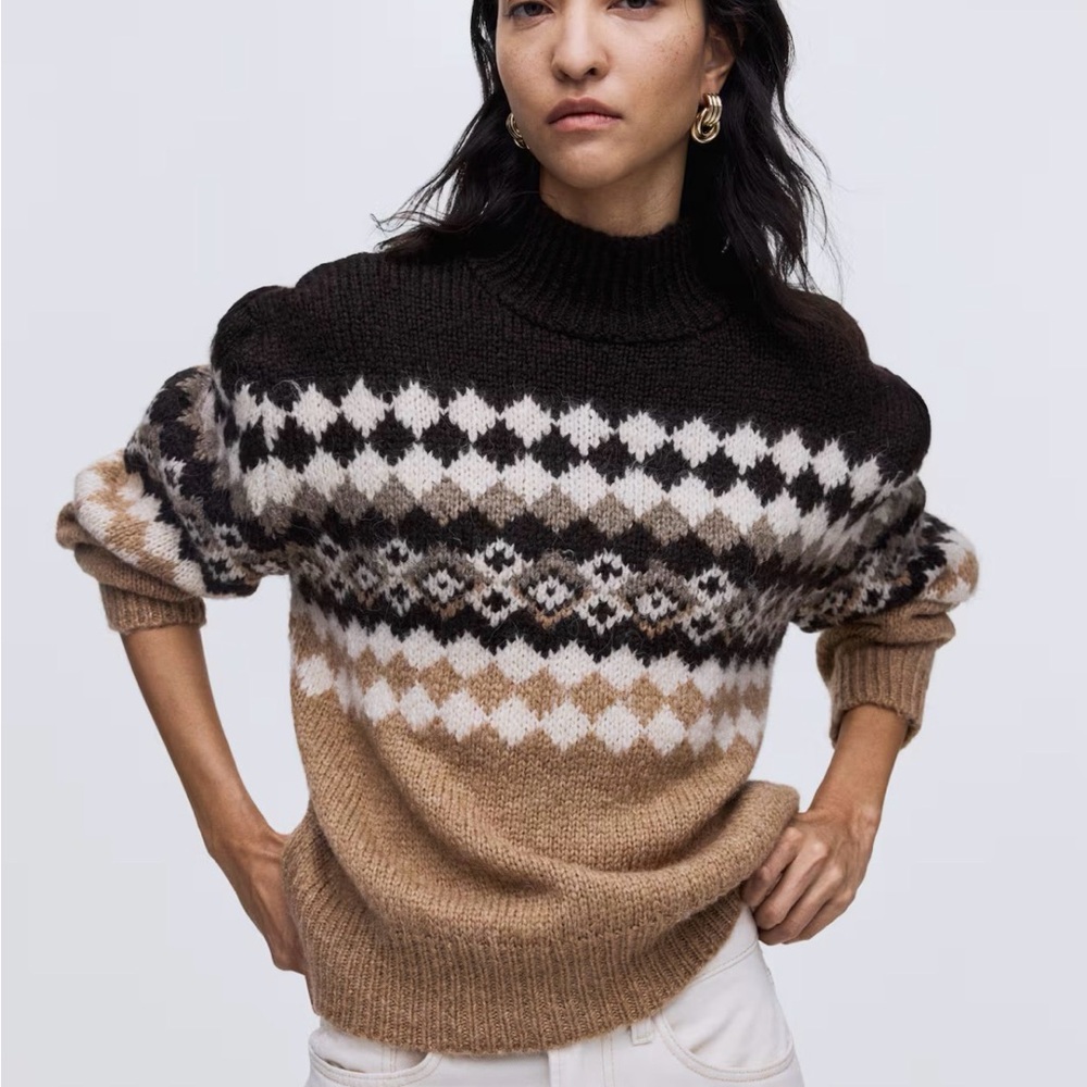 *FREE* Women’s Kitted Sweater H&M NEW (medium)